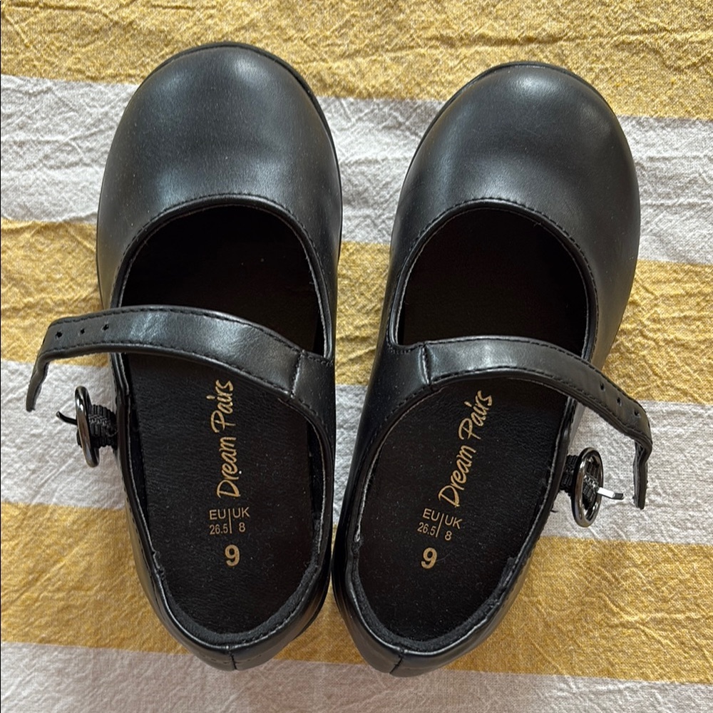 Black Mary Jane shoes size 9